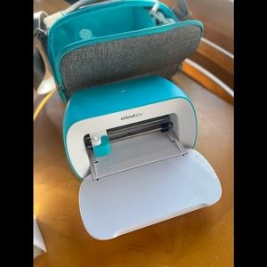 COPY - New Cricut Joy with accessories.